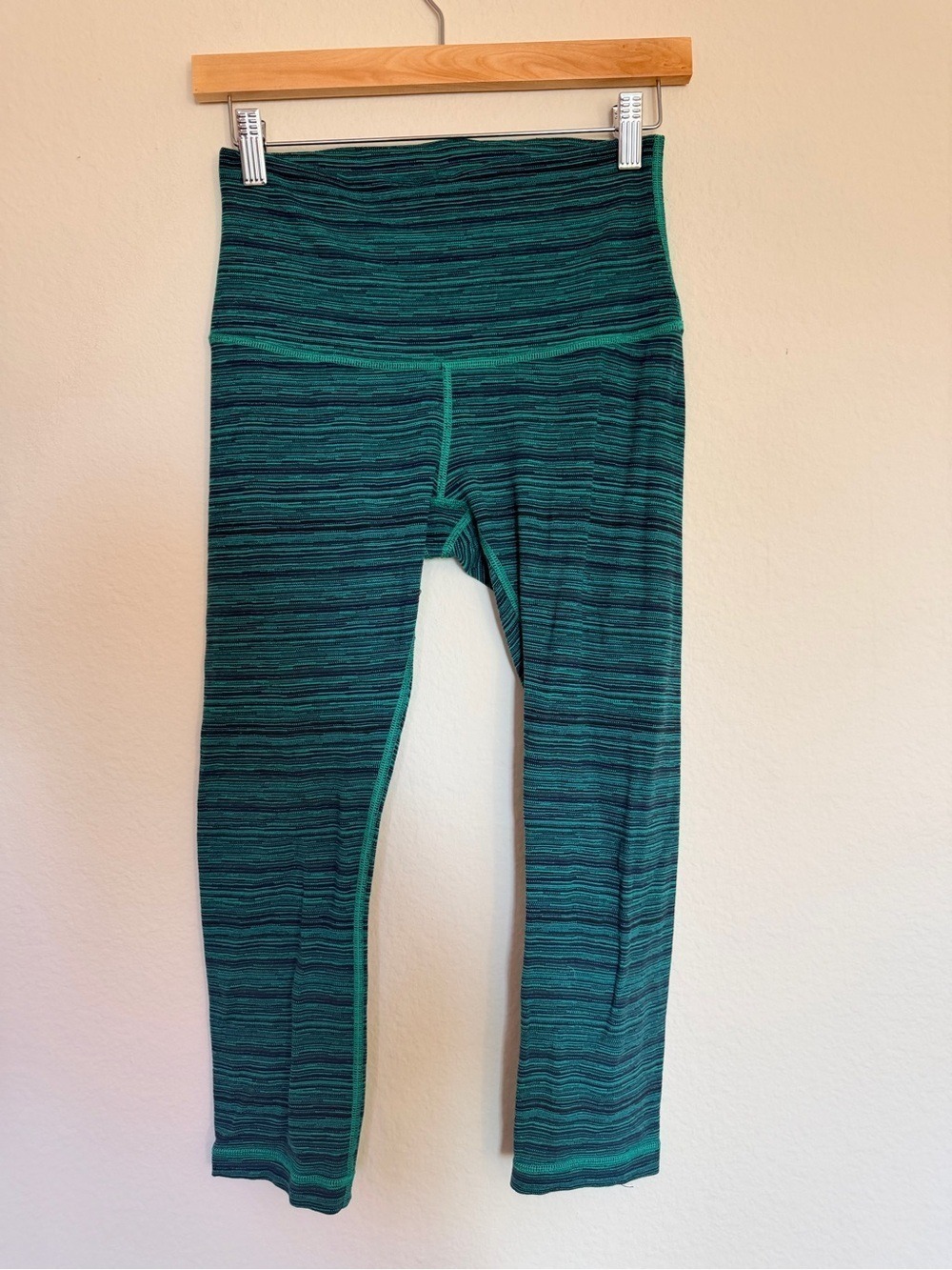 Lululemon Wunder Under Crop Leggings Green Space Dye Luon Size 6 - Picture 8 of 10